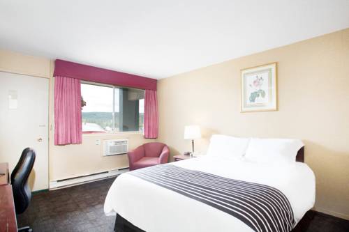 Imagen de la habitación del Hotel Sandman Inn Princeton. Foto 6