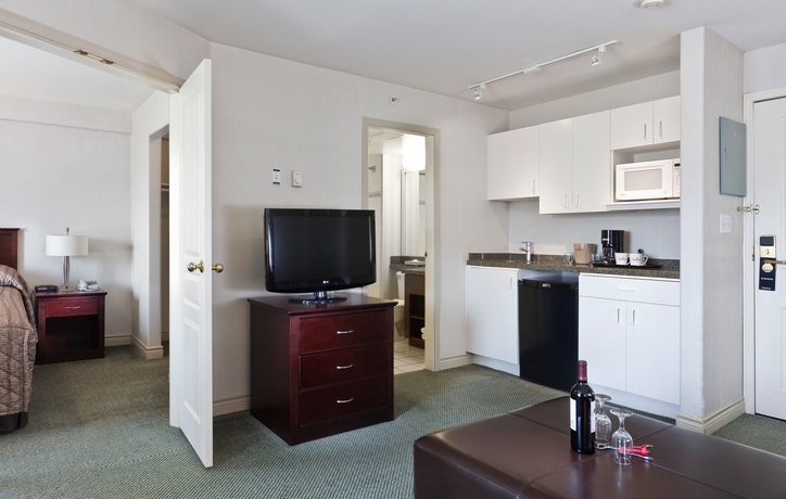 Imagen de la habitación del Hotel Sandman Langley. Foto 4