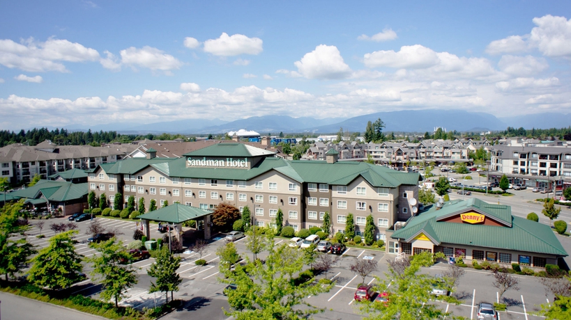 Imagen general del Hotel Sandman Langley. Foto 2