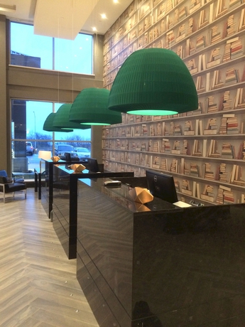 Imagen de los interiores del Hotel Sandman Oakville. Foto 6