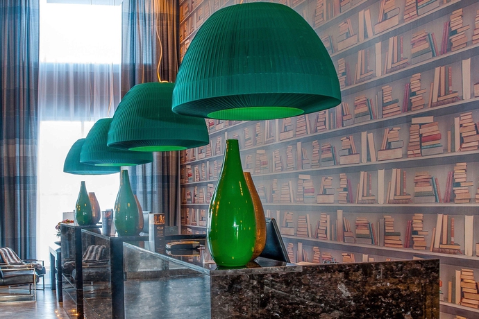 Imagen de los interiores del Hotel Sandman Oakville. Foto 11