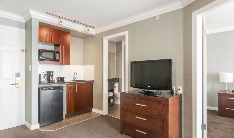 Imagen de los exteriores del Hotel Sandman Red Deer. Foto 11