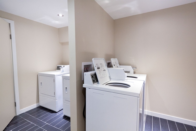 Imagen de los interiores del Hotel Sandman Revelstoke. Foto 8