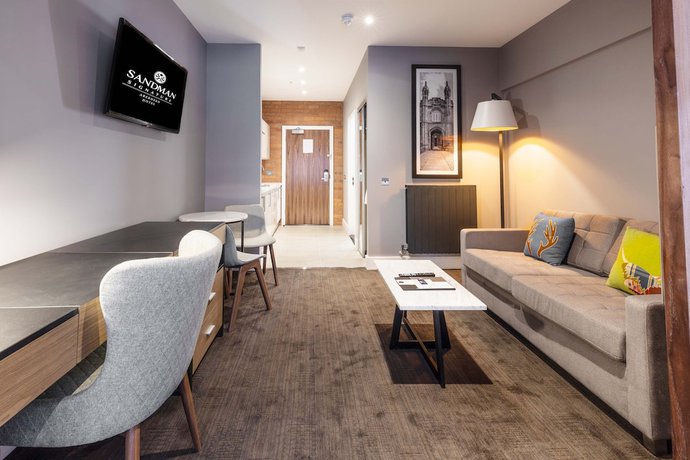 Imagen de la habitación del Hotel Sandman Signature Aberdeen and Spa. Foto 12