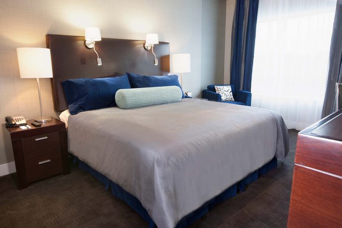 Imagen de la habitación del Hotel Sandman Signature Langley. Foto 3