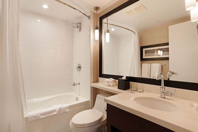 Imagen de la habitación del Hotel Sandman Signature Langley. Foto 5