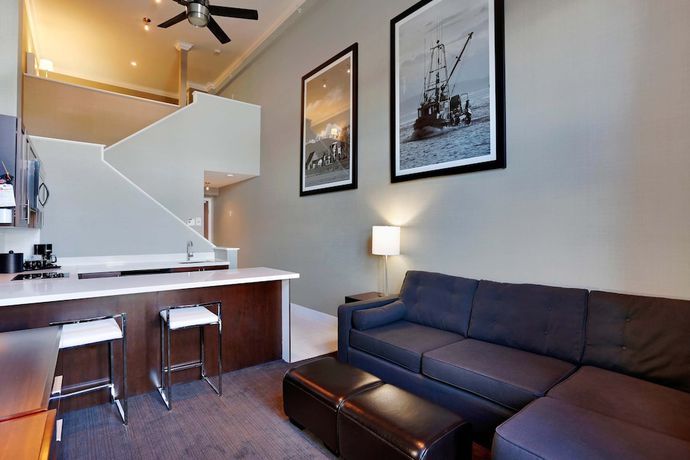 Imagen de la habitación del Hotel Sandman Signature Langley. Foto 12