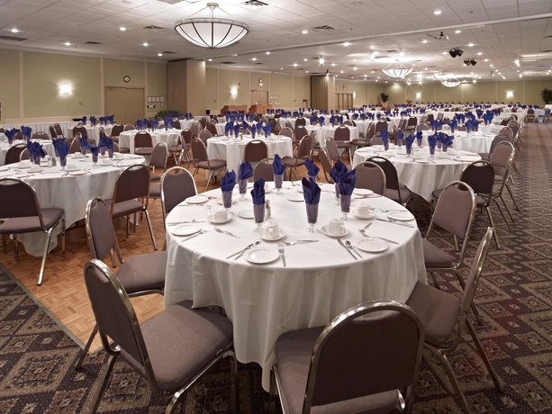 Imagen de los interiores del Hotel Sandman Signature Lethbridge Lodge. Foto 3