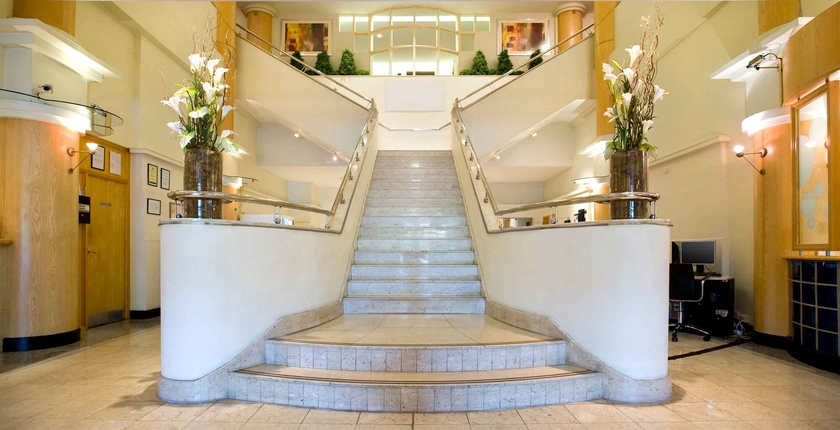 Imagen de los interiores del Hotel Sandman Signature London Gatwick. Foto 15