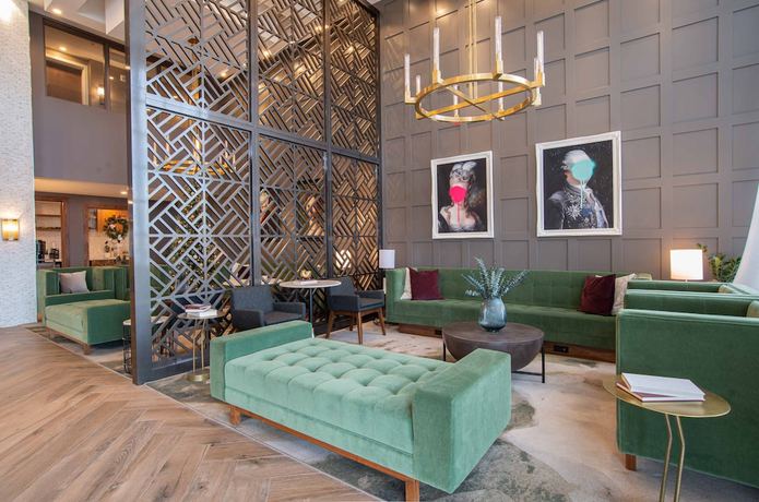 Imagen de los interiores del Hotel Sandman Signature Ottawa Airport Hotel. Foto 16