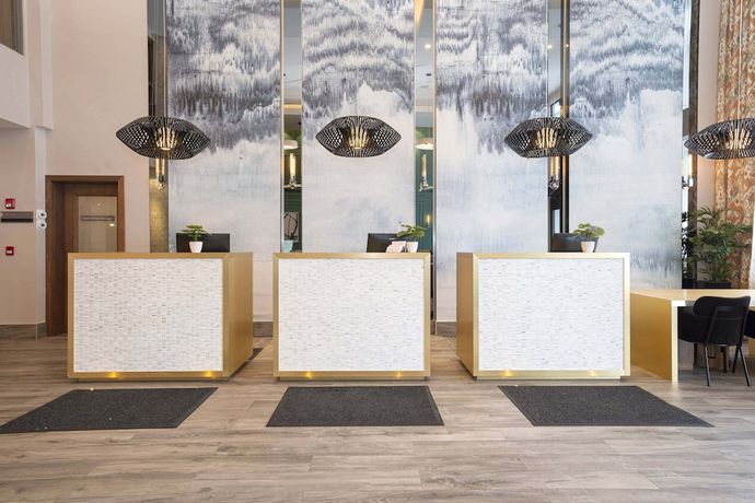 Imagen de los interiores del Hotel Sandman Signature Sherwood Park. Foto 17