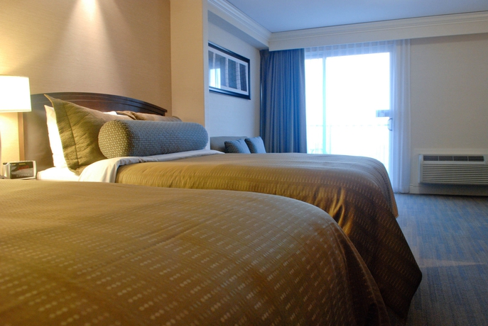 Imagen de la habitación del Hotel Sandman Signature Toronto Airport. Foto 5