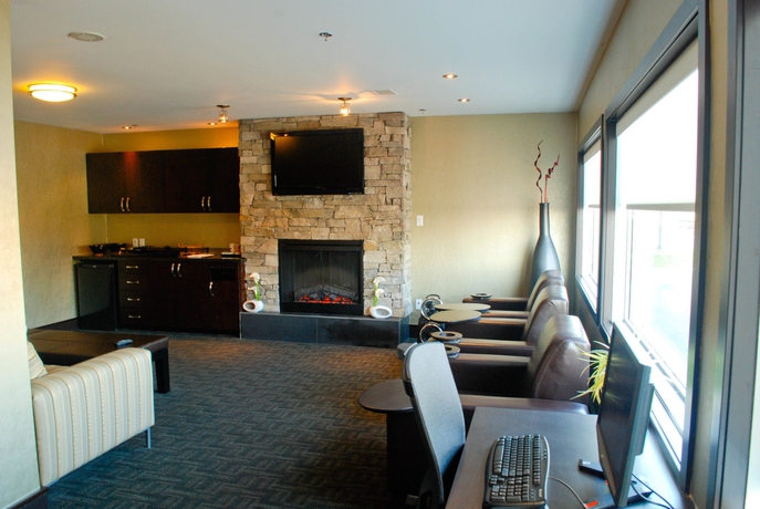 Imagen de los interiores del Hotel Sandman Signature Toronto Airport. Foto 15