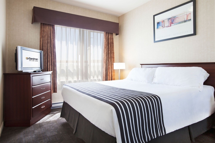 Imagen de la habitación del Hotel Sandman Suites Surrey-guildford. Foto 4