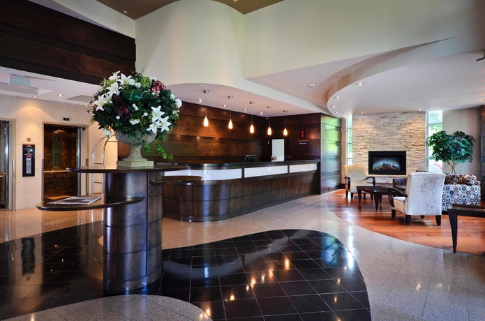 Imagen de los interiores del Hotel Sandman Suites Surrey-guildford. Foto 15