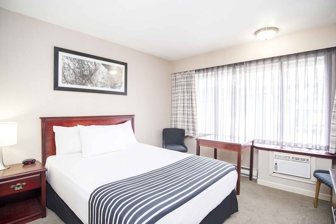 Imagen de la habitación del Hotel Sandman Terrace. Foto 2