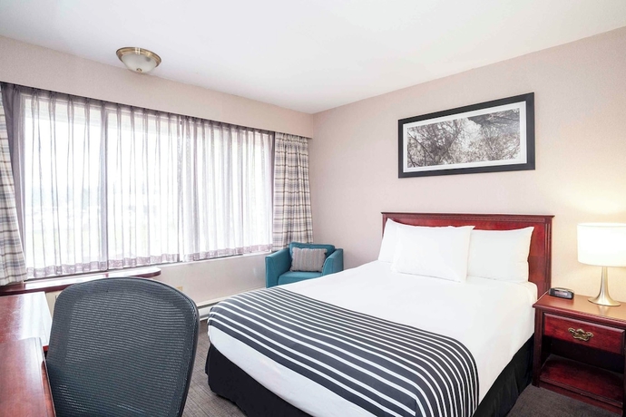 Imagen de la habitación del Hotel Sandman Terrace. Foto 6