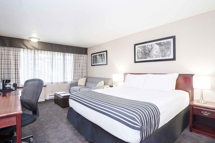 Imagen de la habitación del Hotel Sandman Terrace. Foto 8