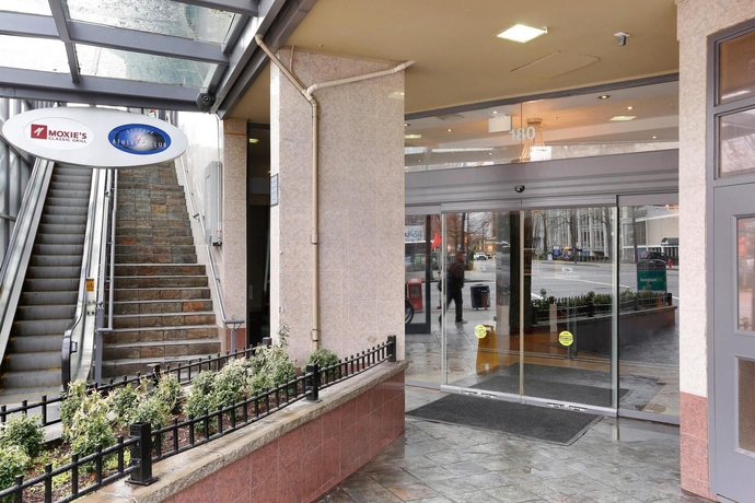 Imagen de los exteriores del Hotel Sandman Vancouver Downtown. Foto 13