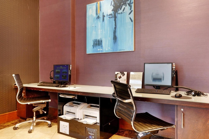 Imagen de los interiores del Hotel Sandman Vancouver Downtown. Foto 16