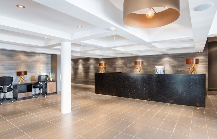 Imagen de los interiores del Hotel Sandman Vernon. Foto 15