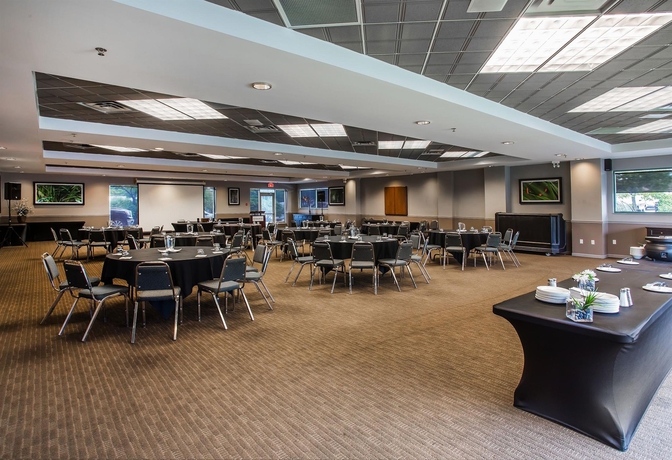 Imagen de los interiores del Hotel Sandman Victoria. Foto 12