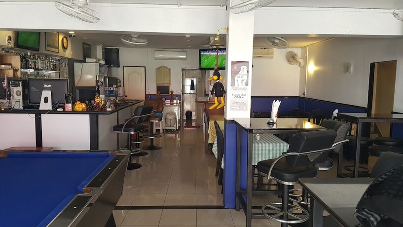 Imagen del bar/restaurante del Hotel Sandman and Sports Bar. Foto 13
