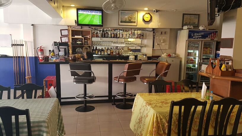 Imagen del bar/restaurante del Hotel Sandman and Sports Bar. Foto 14