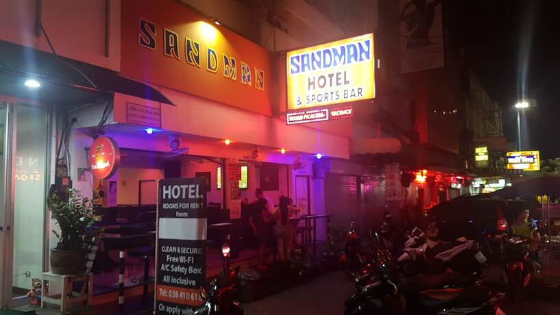 Imagen general del Hotel Sandman and Sports Bar. Foto 2