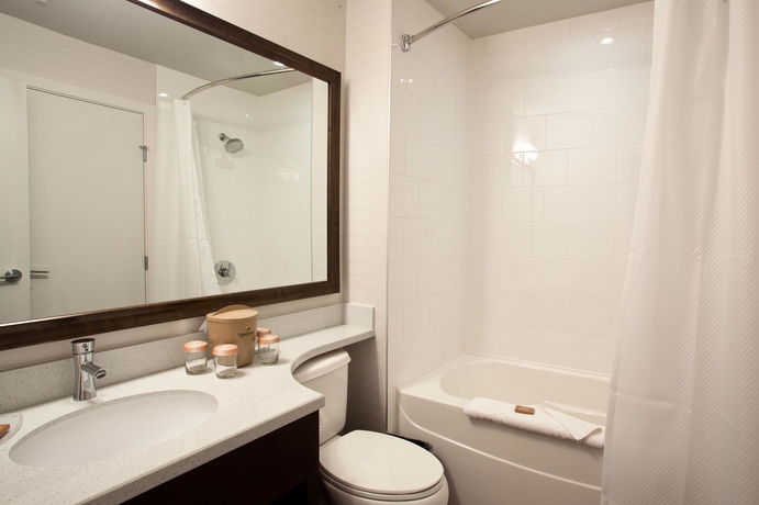 Imagen de la habitación del Hotel Sandman and Suites Calgary South. Foto 5