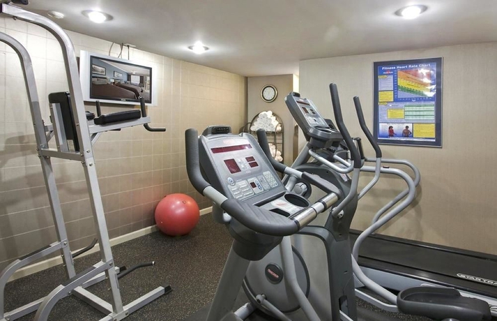 Imagen de los interiores del Hotel Sandman and Suites Prince George. Foto 14