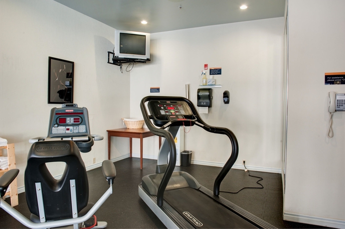 Imagen de los interiores del Hotel Sandman and Suites Regina. Foto 12