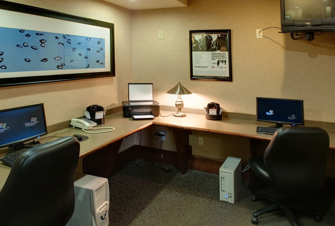 Imagen de los interiores del Hotel Sandman and Suites Regina. Foto 15