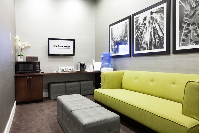 Imagen de los interiores del Hotel Sandman and Suites Williams Lake. Foto 9