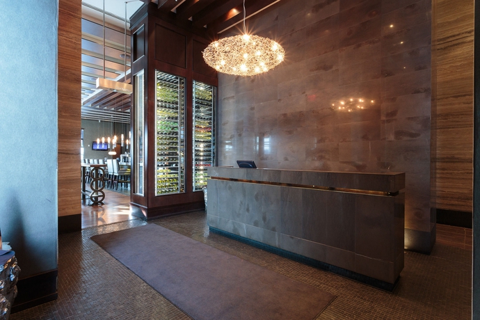 Imagen del bar/restaurante del Hotel Sandman and Suites Winnipeg Airport. Foto 2