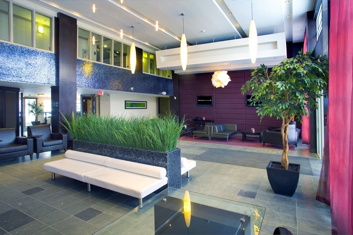 Imagen de los interiores del Hotel Sandman and Suites Winnipeg Airport. Foto 12