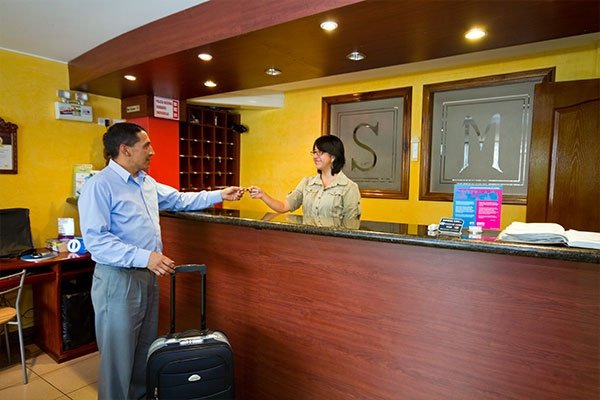 Imagen de los interiores del Hotel Sandmelis. Foto 6