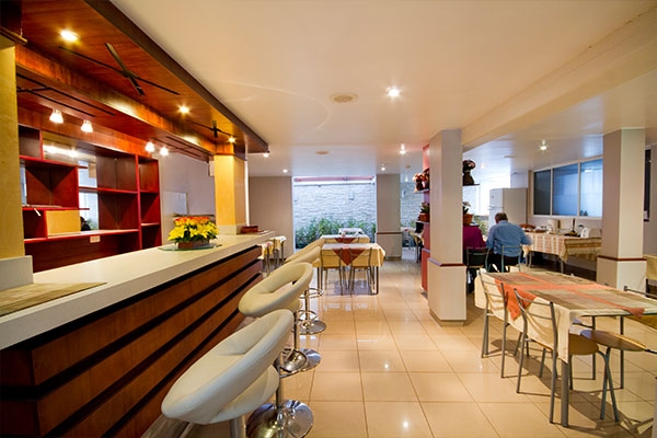 Imagen del bar/restaurante del Hotel Sandmelis. Foto 2
