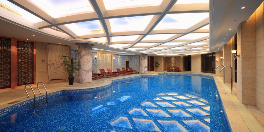 Imagen de la piscina del Hotel Sandn Grand Hotel Chaohu. Foto 16