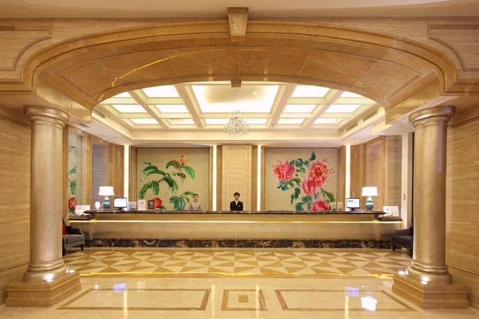 Imagen de los interiores del Hotel Sandn Grand Hotel Chaohu. Foto 15