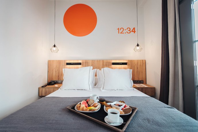 Imagen de los interiores del Hotel Sandom. Foto 6