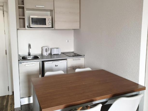 Imagen de la habitación del Hotel Sandos Benidorm Suites. Foto 9