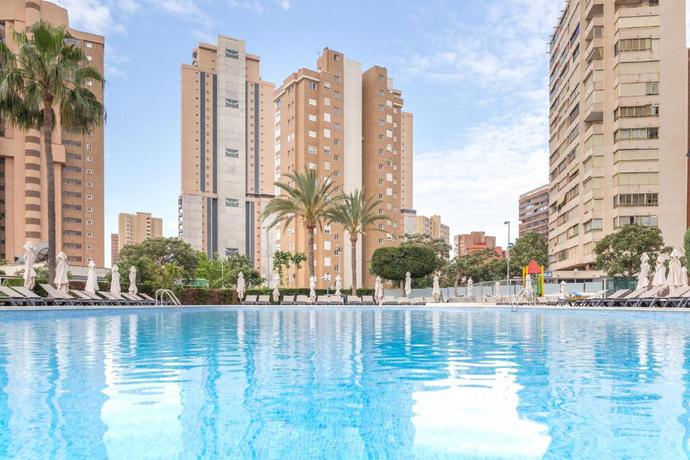Imagen general del Hotel Sandos Benidorm Suites. Foto 1