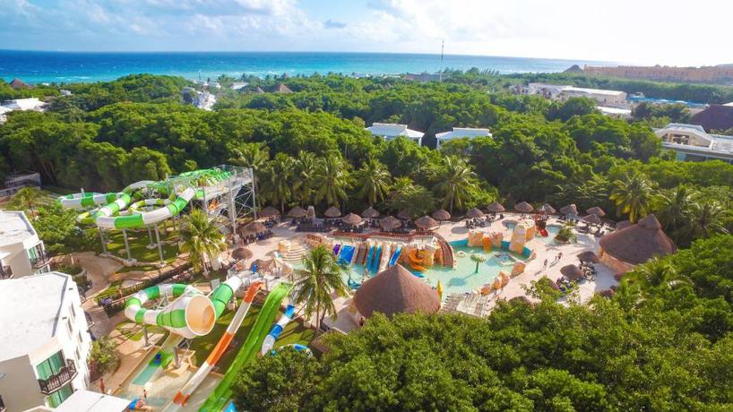 Imagen general del Hotel Sandos Caracol Nature Resort and Water Park All Inclusive. Foto 1