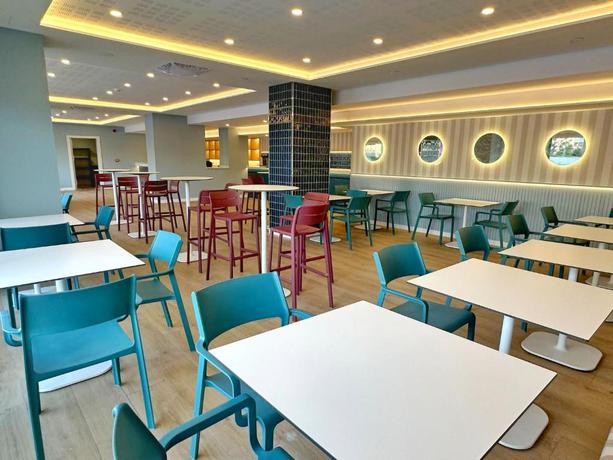 Imagen del bar/restaurante del Hotel Sandos Griego. Foto 3