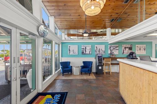 Imagen general del Hotel Sandpiper Beacon Beach Resort. Foto 5