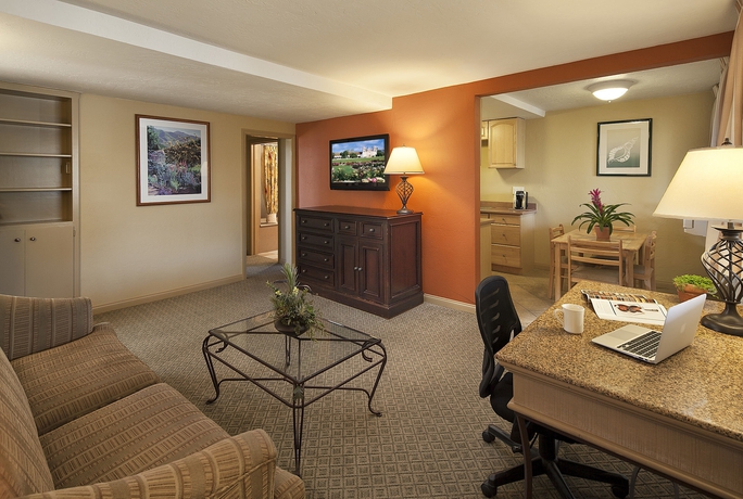 Imagen de los interiores del Hotel Sandpiper Lodge. Foto 7