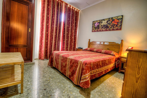 Imagen general del Hotel Sandra, Alcal&aacute; de Guada&iacute;ra. Foto 9