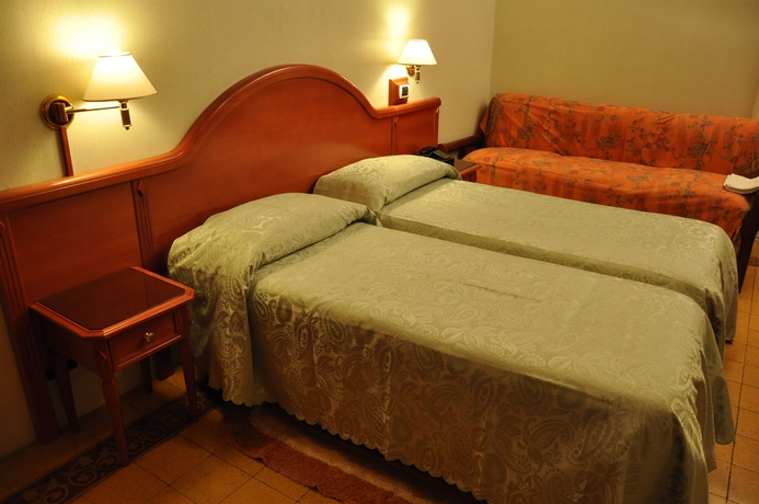 Imagen de la habitación del Hotel Sandra, Castro Pretorio. Foto 8