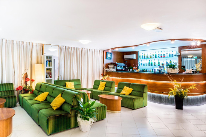 Imagen de los interiores del Hotel Sandra, Rimini. Foto 14